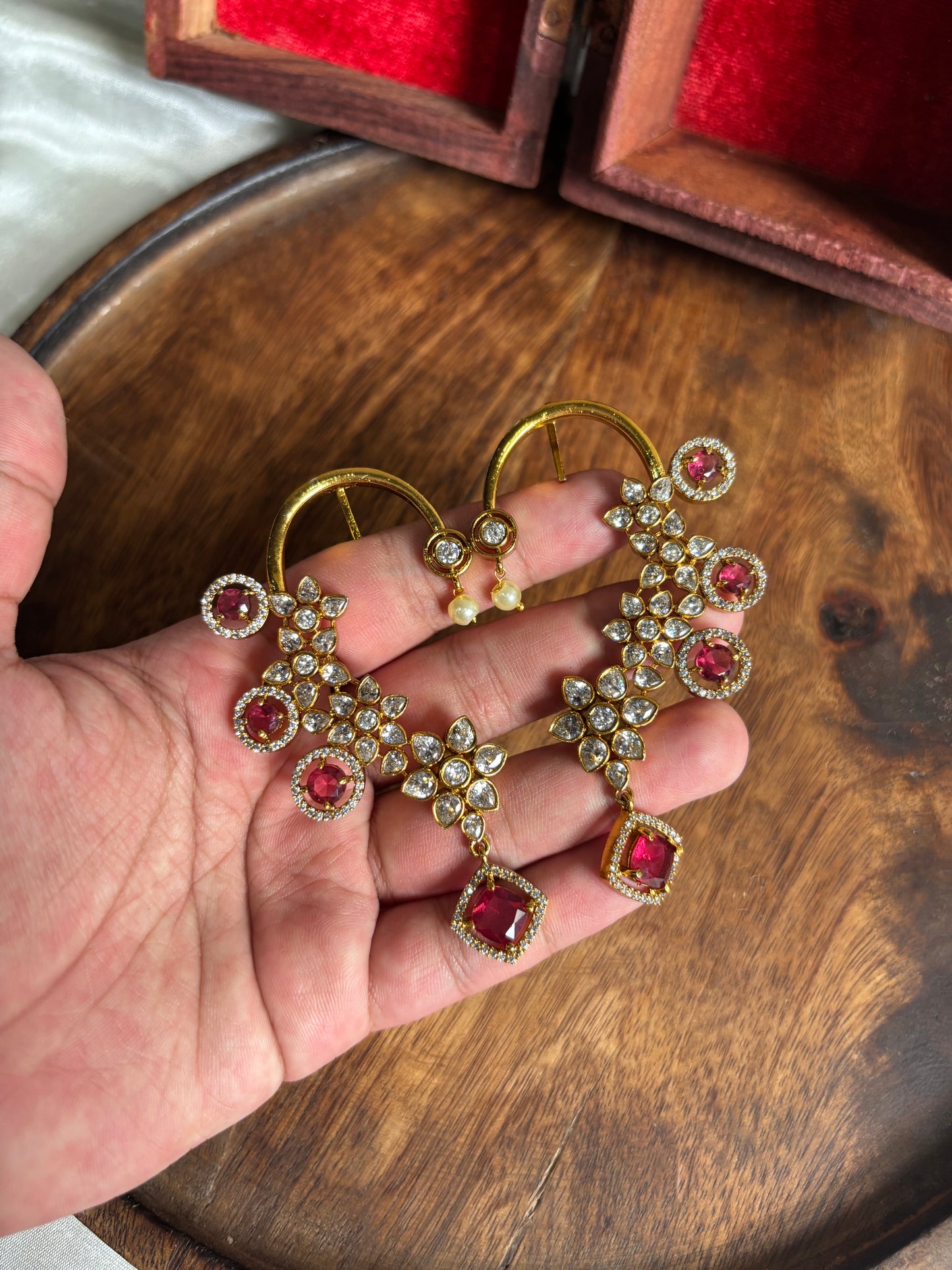 Zircon cuff earrings