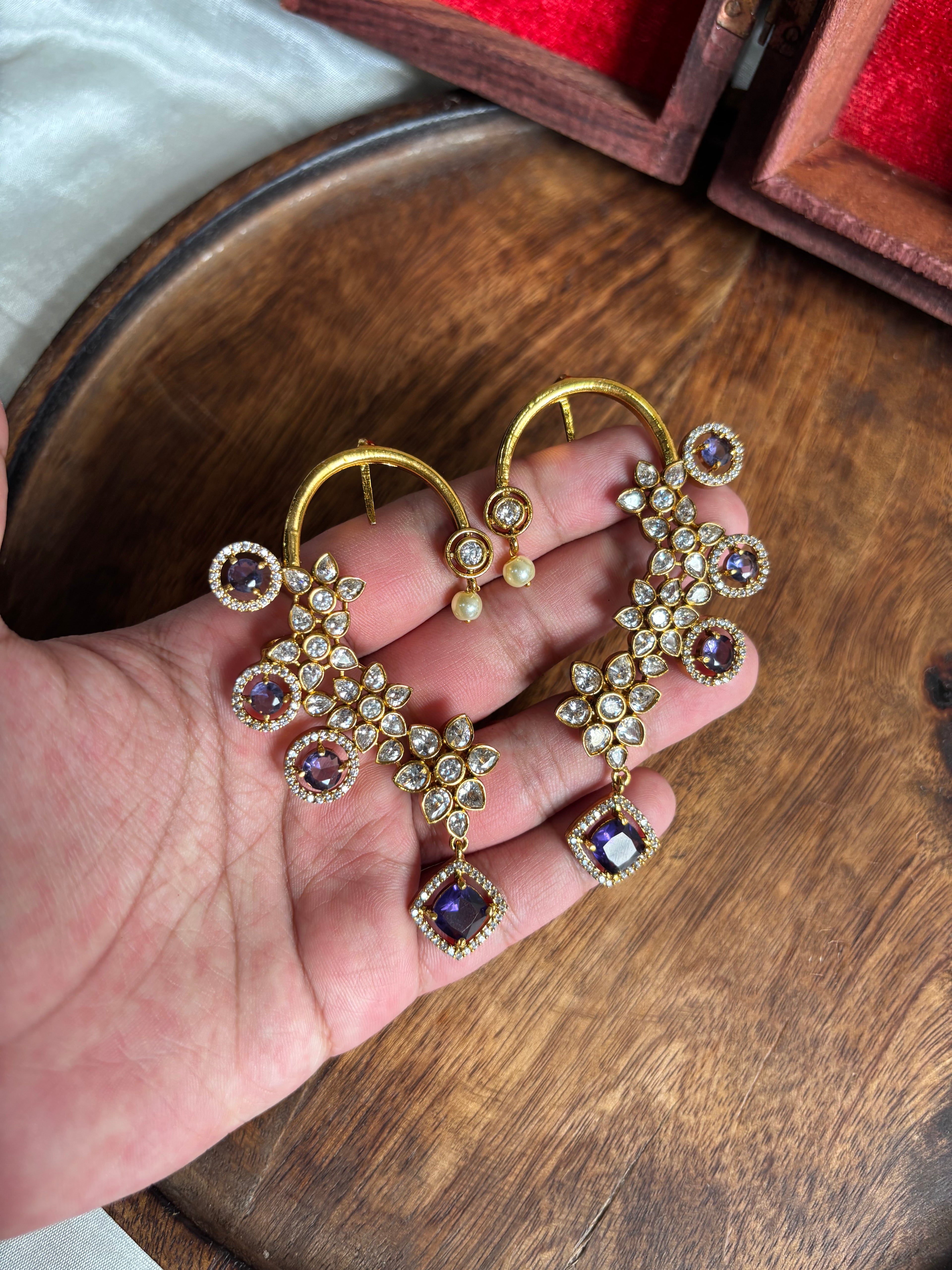 Zircon cuff earrings