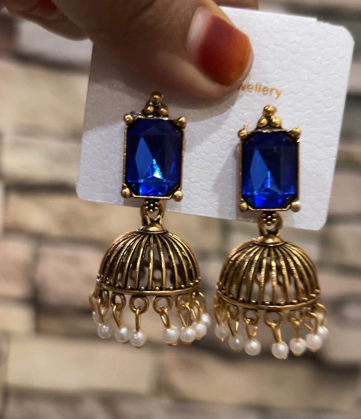 Stoned jhumka