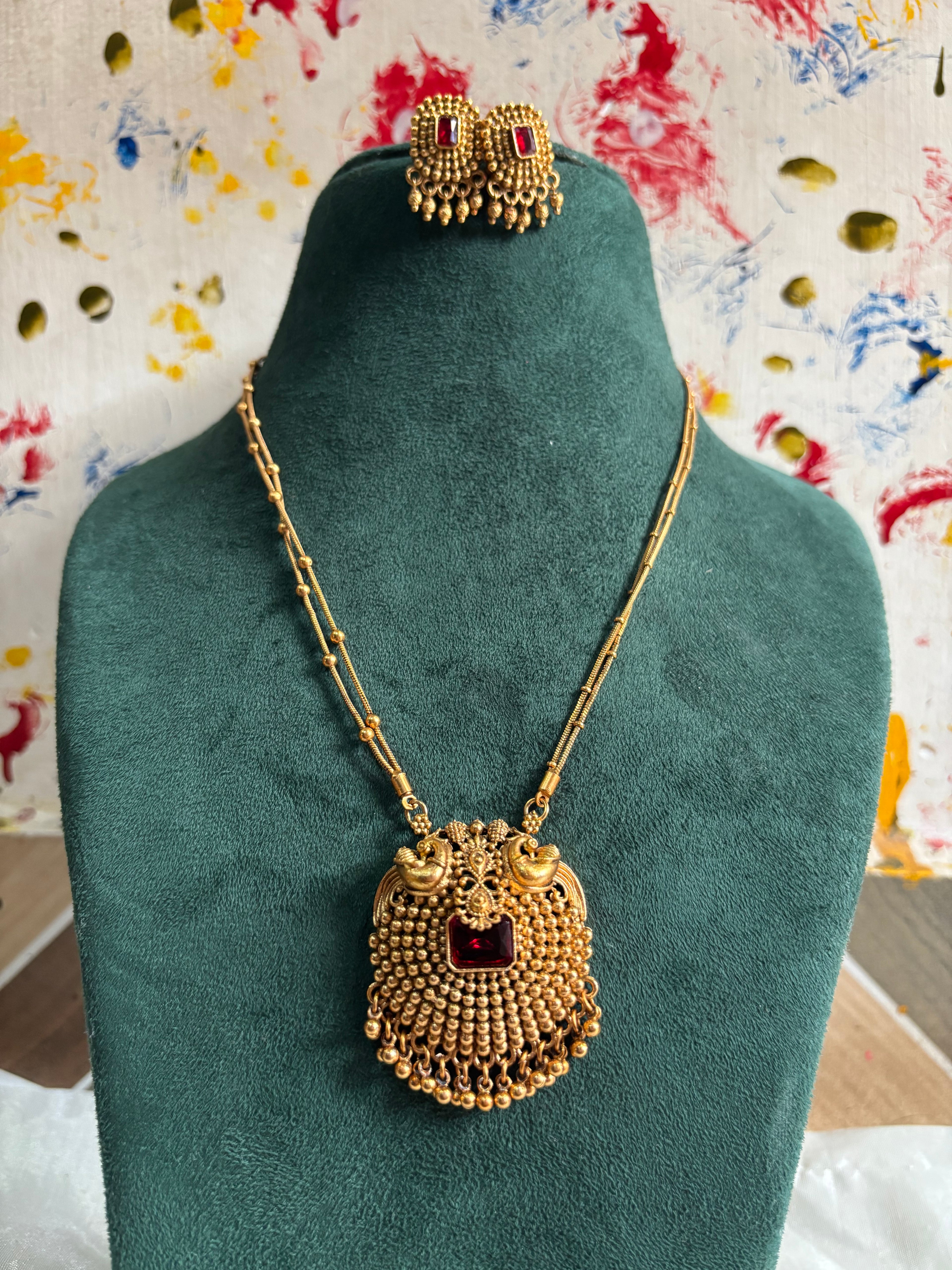 Stone antique set