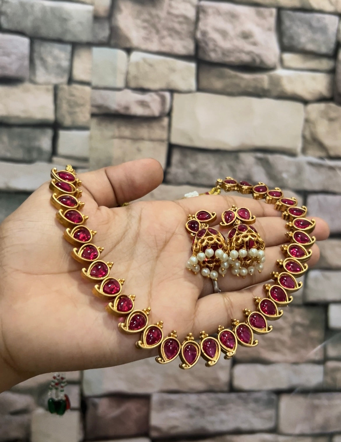 mango necklace