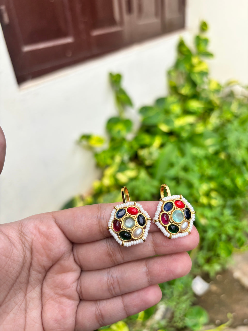 Stone work bugadis