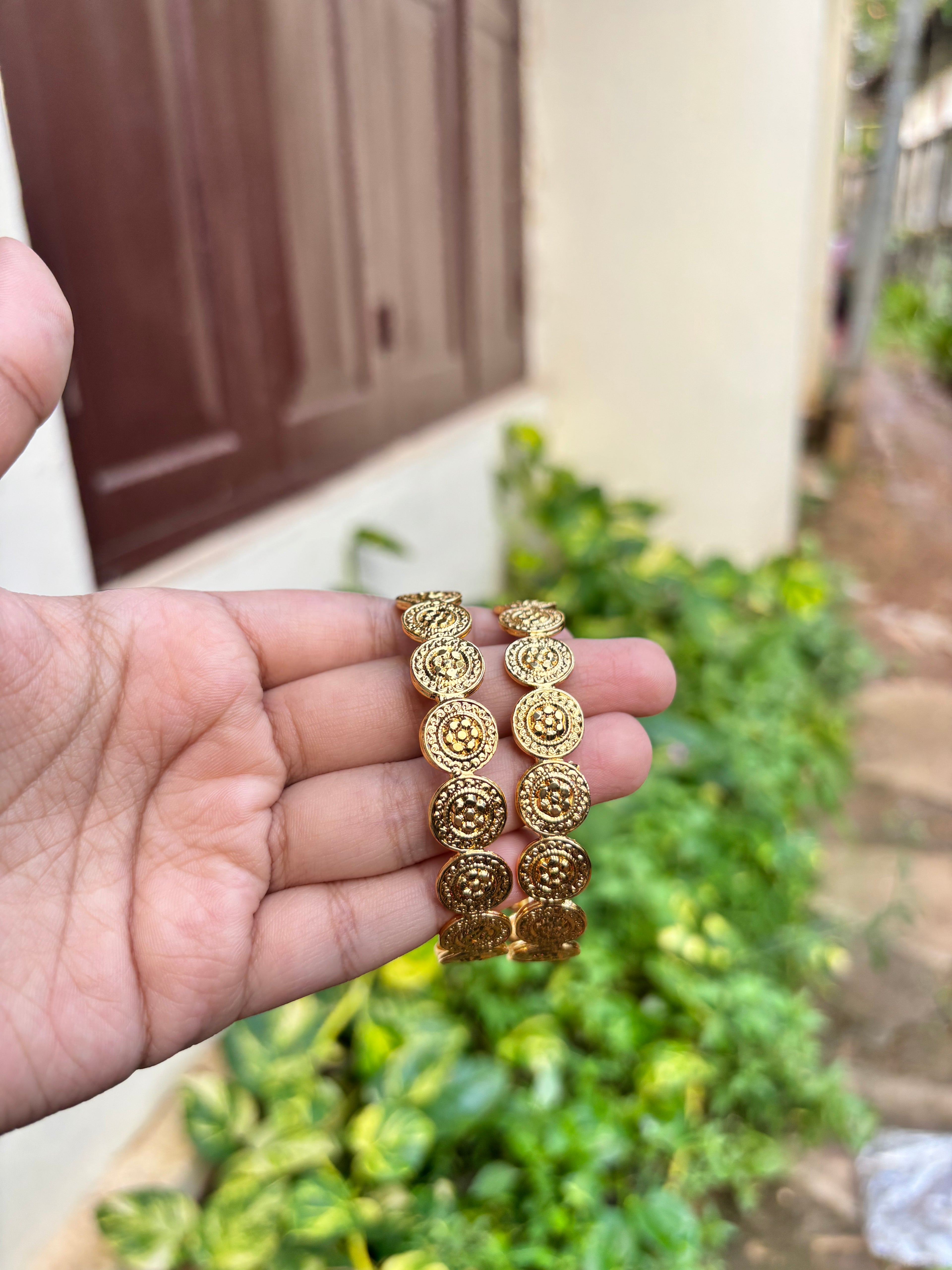 Non idol gold bangles(1pc)