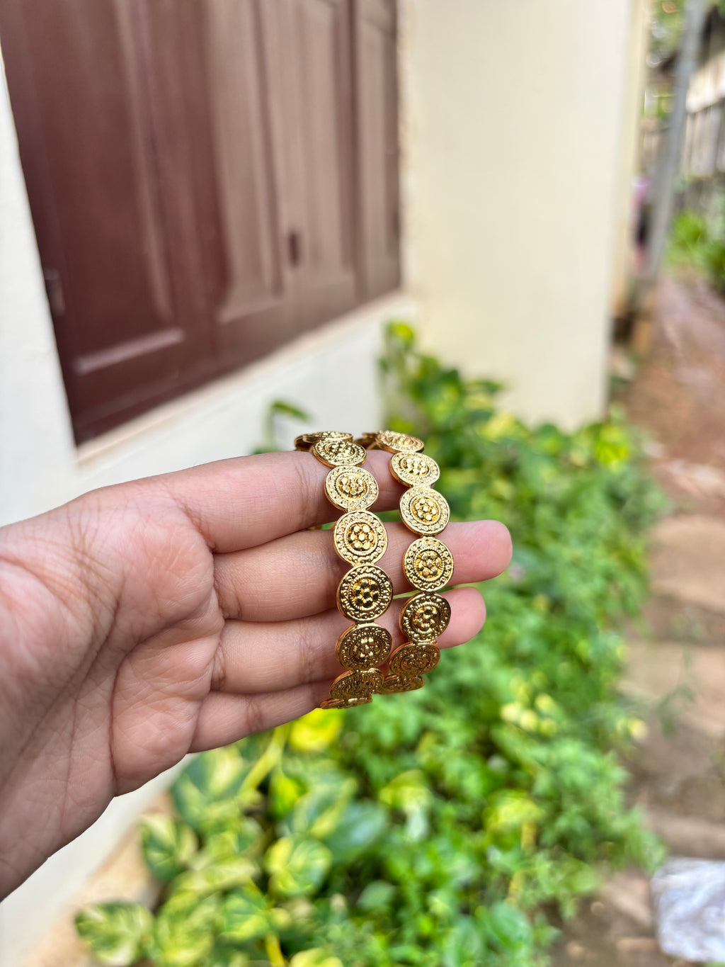 Non idol gold bangles(1pc)