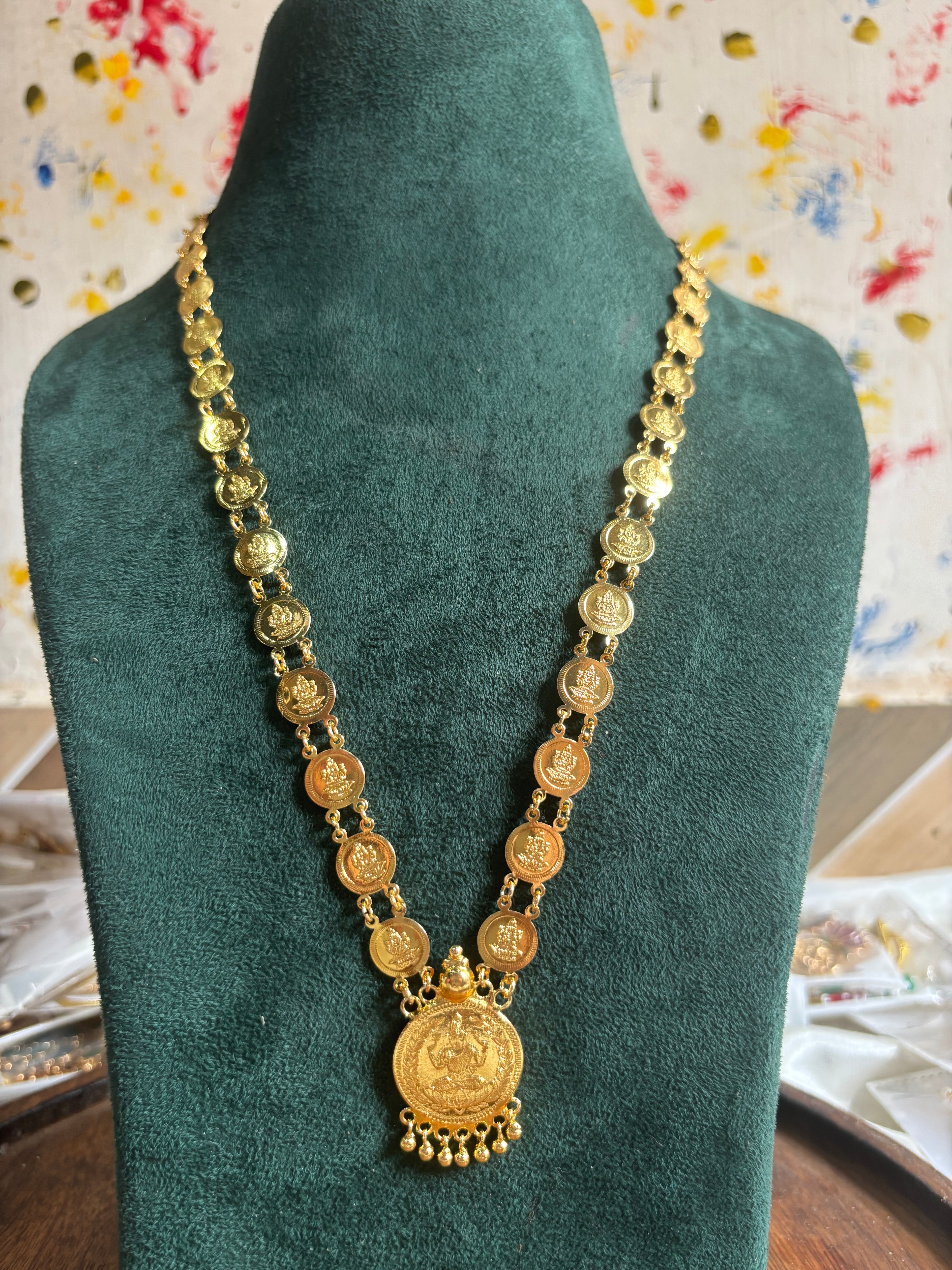 Doubleline goldcoin pendant chain