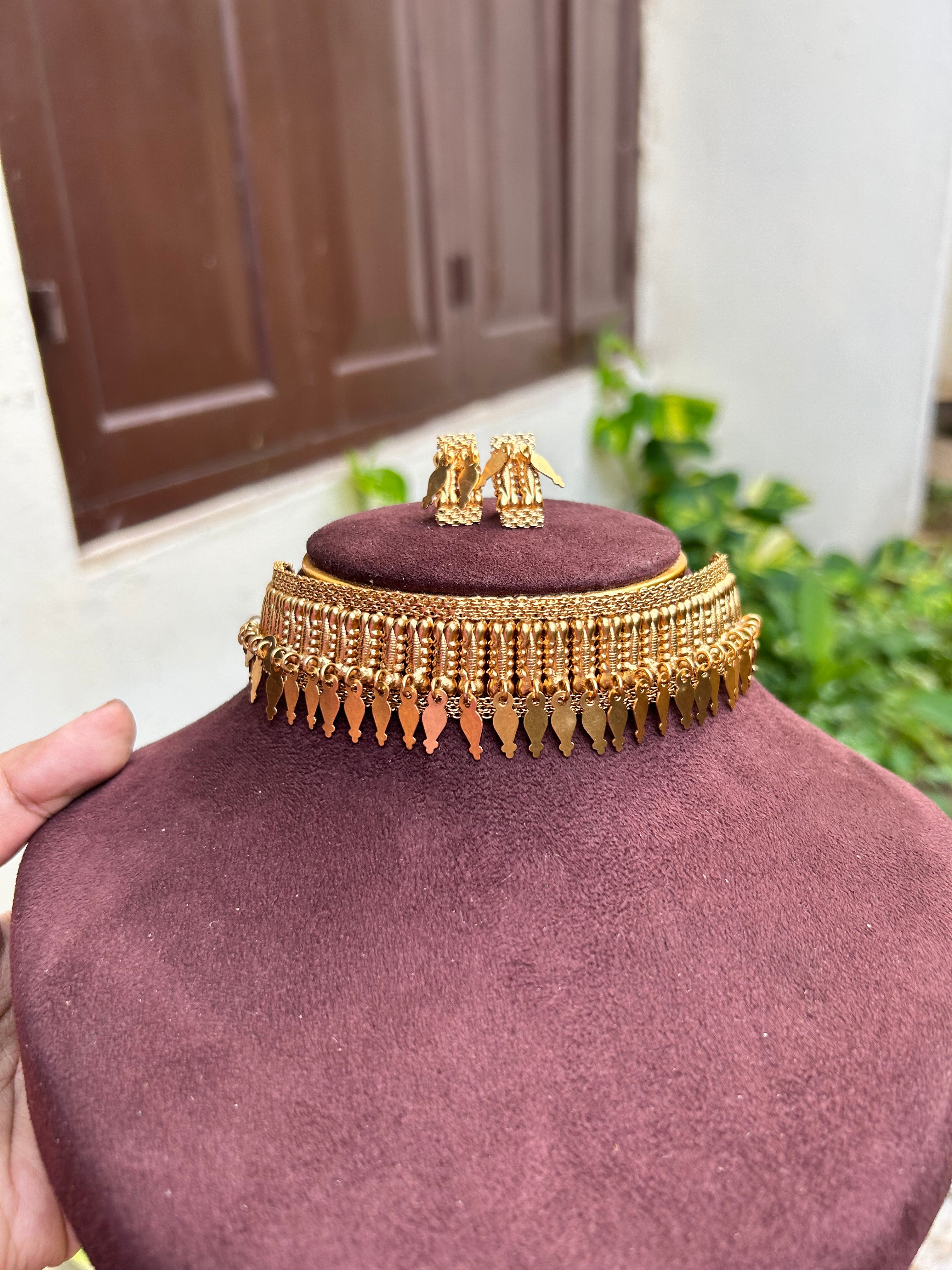 Antique elakkathali