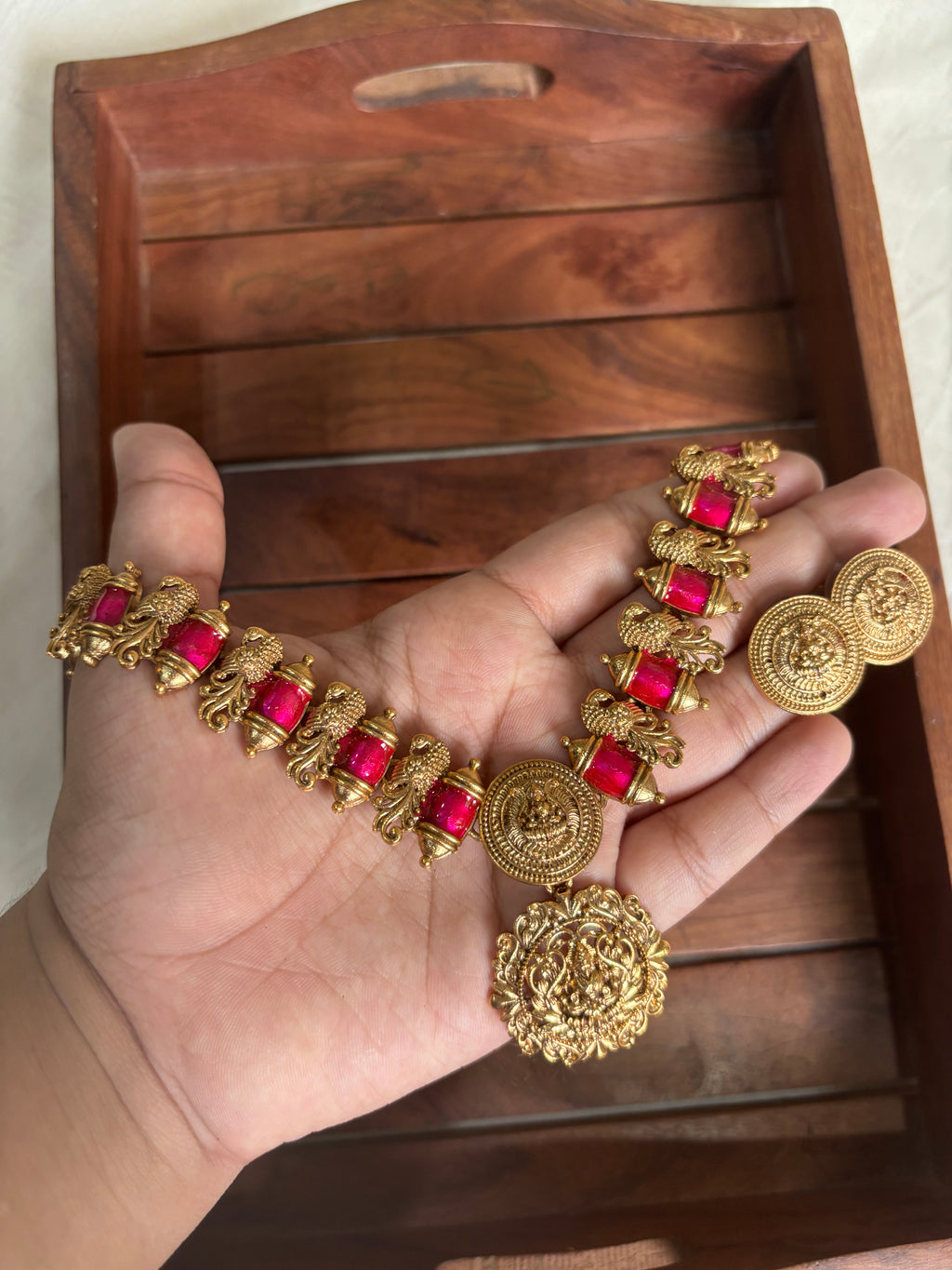 Enamel adigai