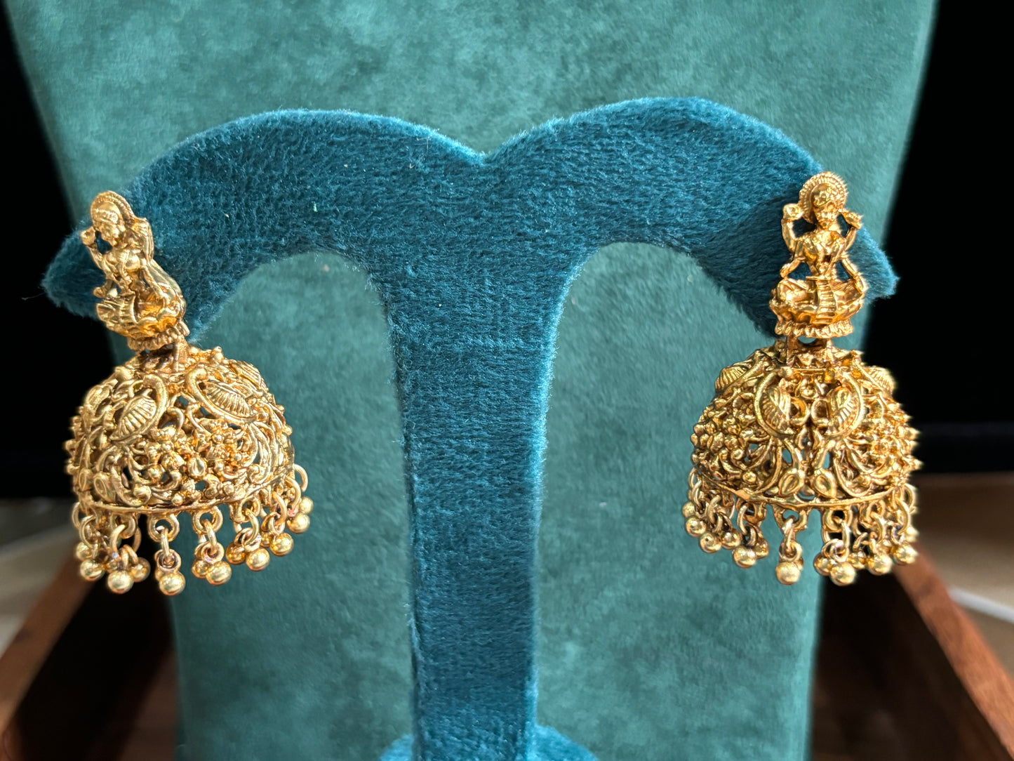 Bridal jhumkas