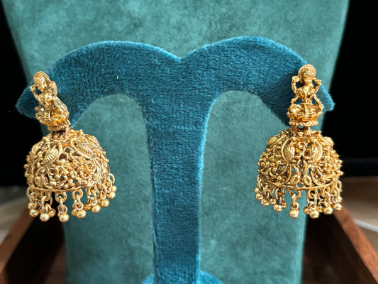 Bridal jhumkas