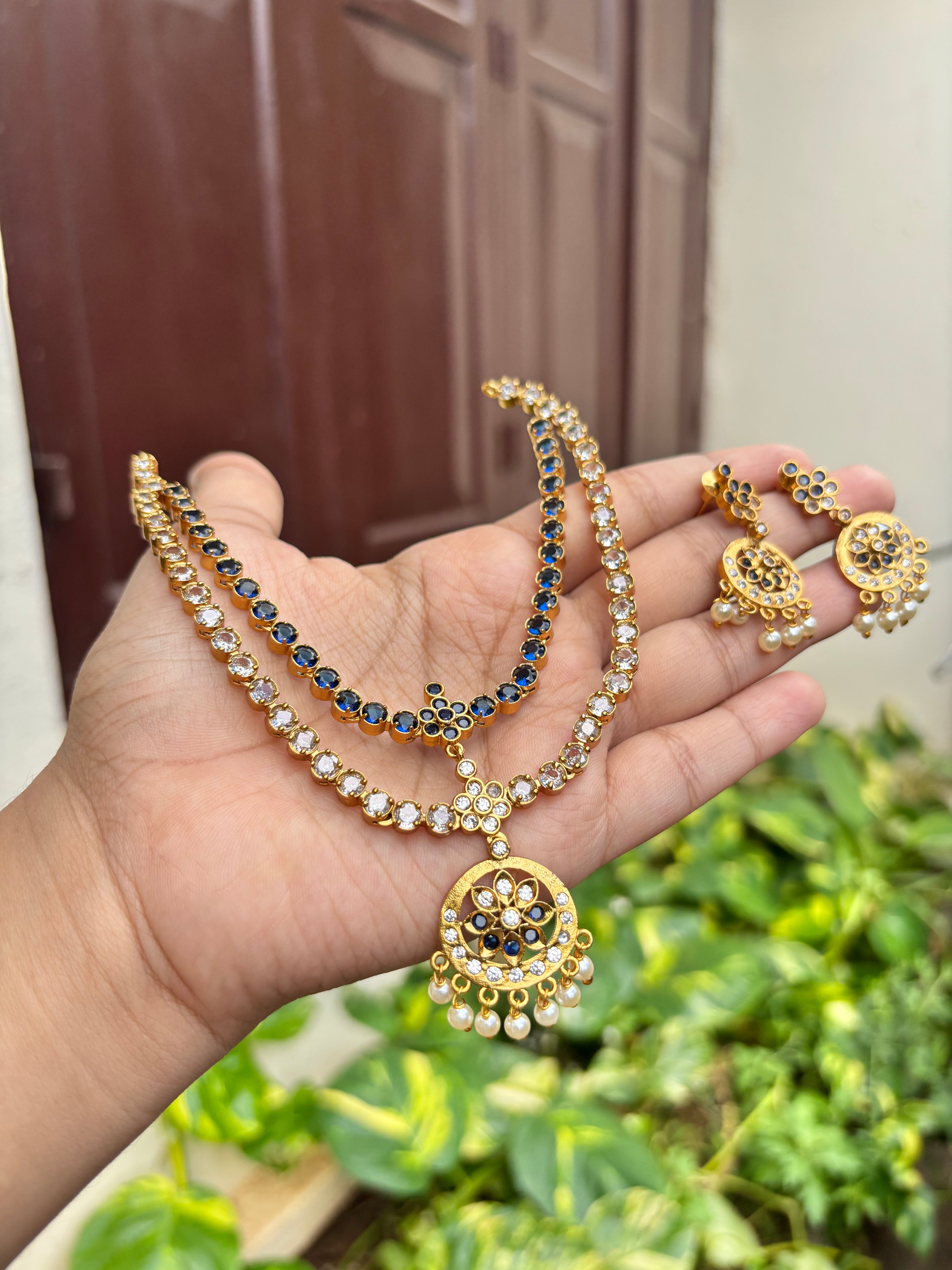 Dual color adiyal