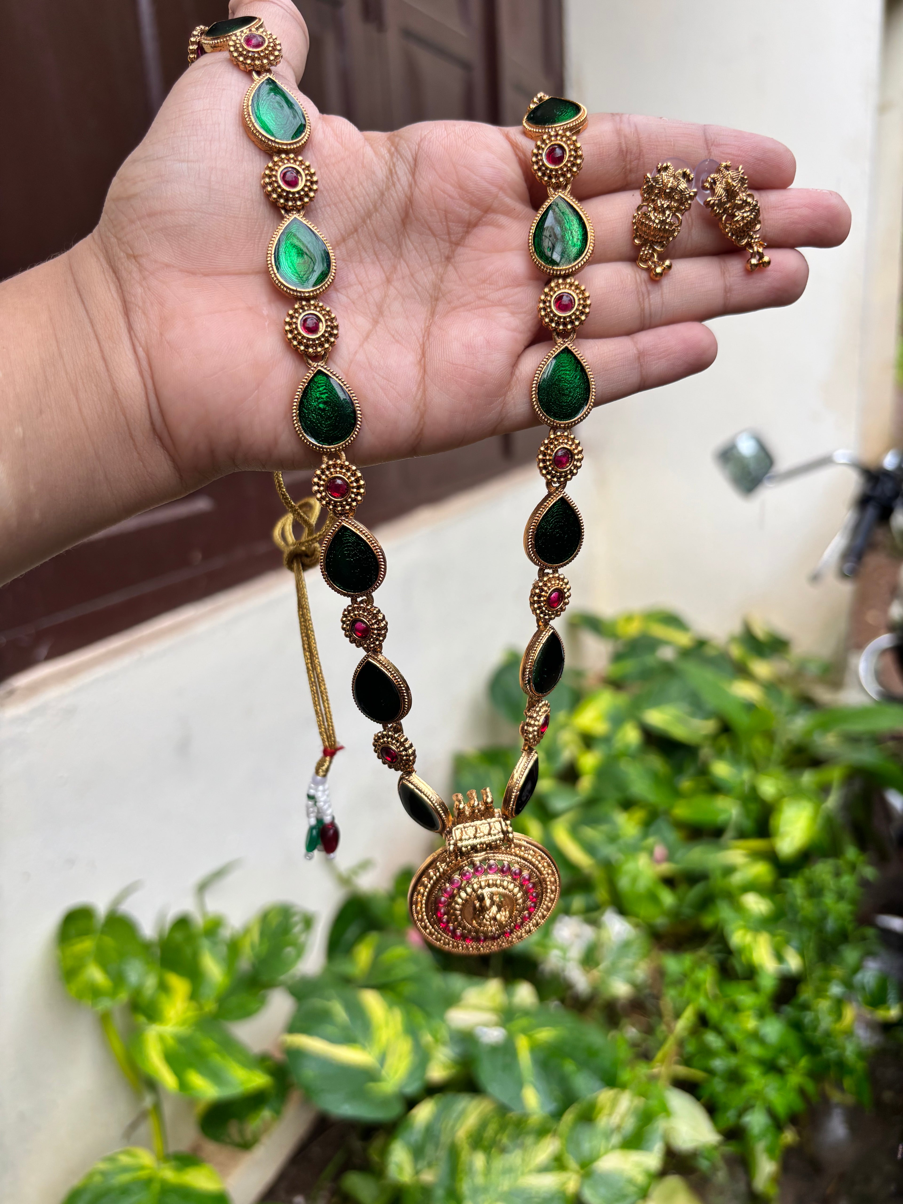 Enamel Lakshmi haaram
