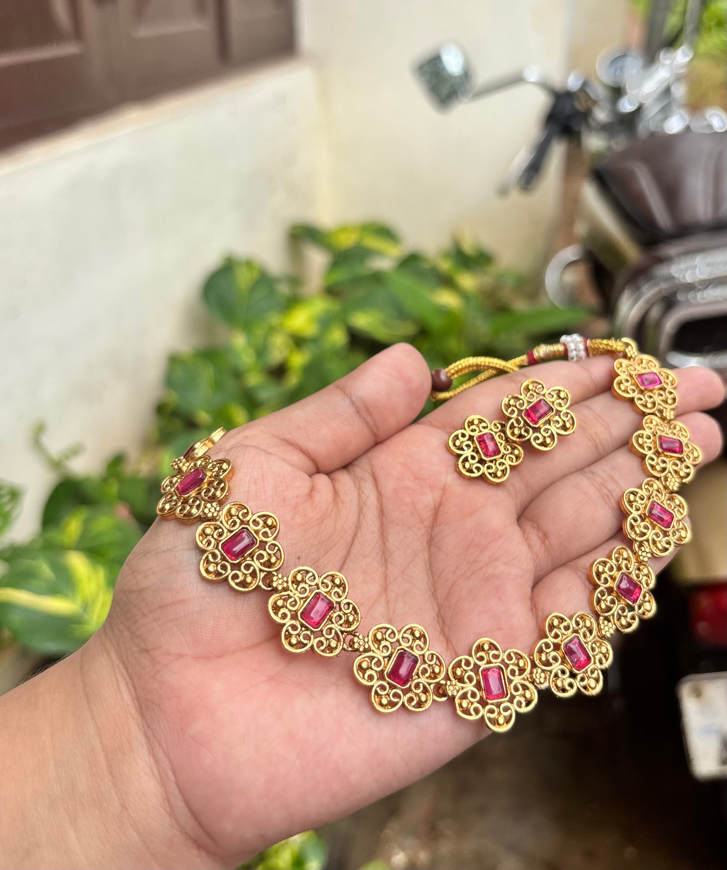 Flower GP necklace