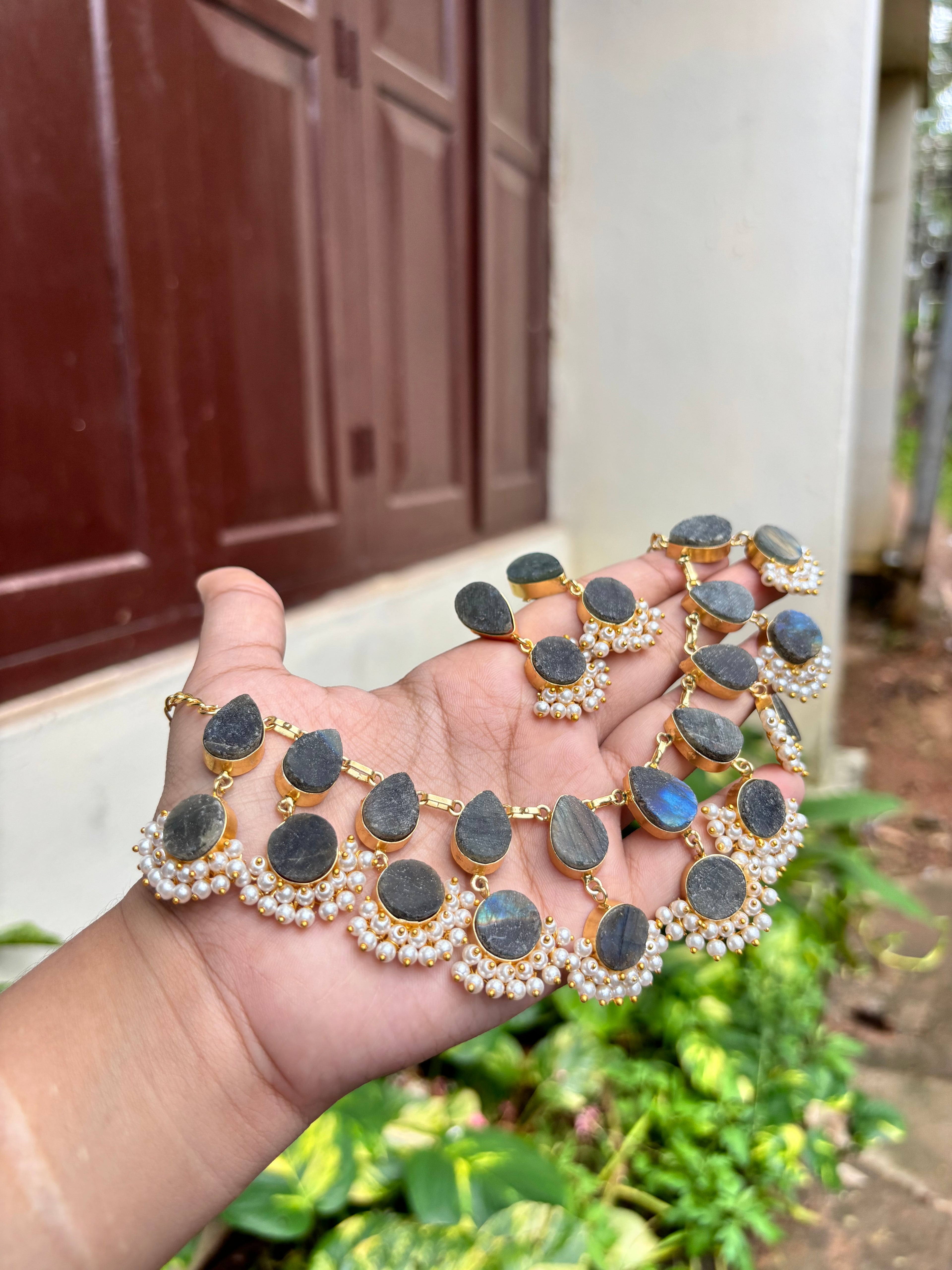 Natural stone necklace cum choker
