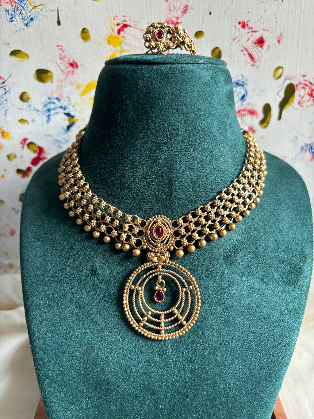 Gold red necklace
