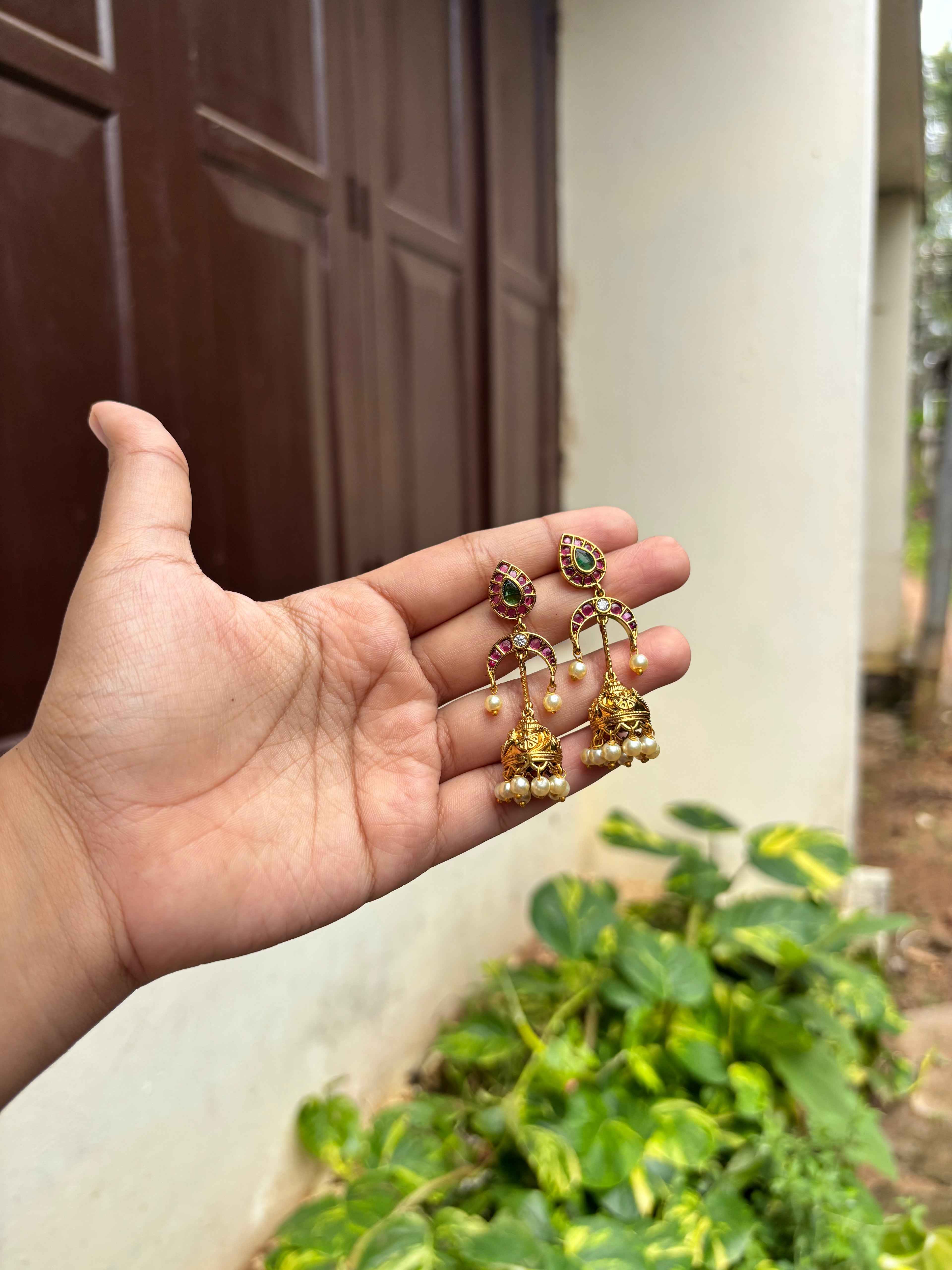 Pendulum jhumkas