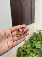Light weight earrings