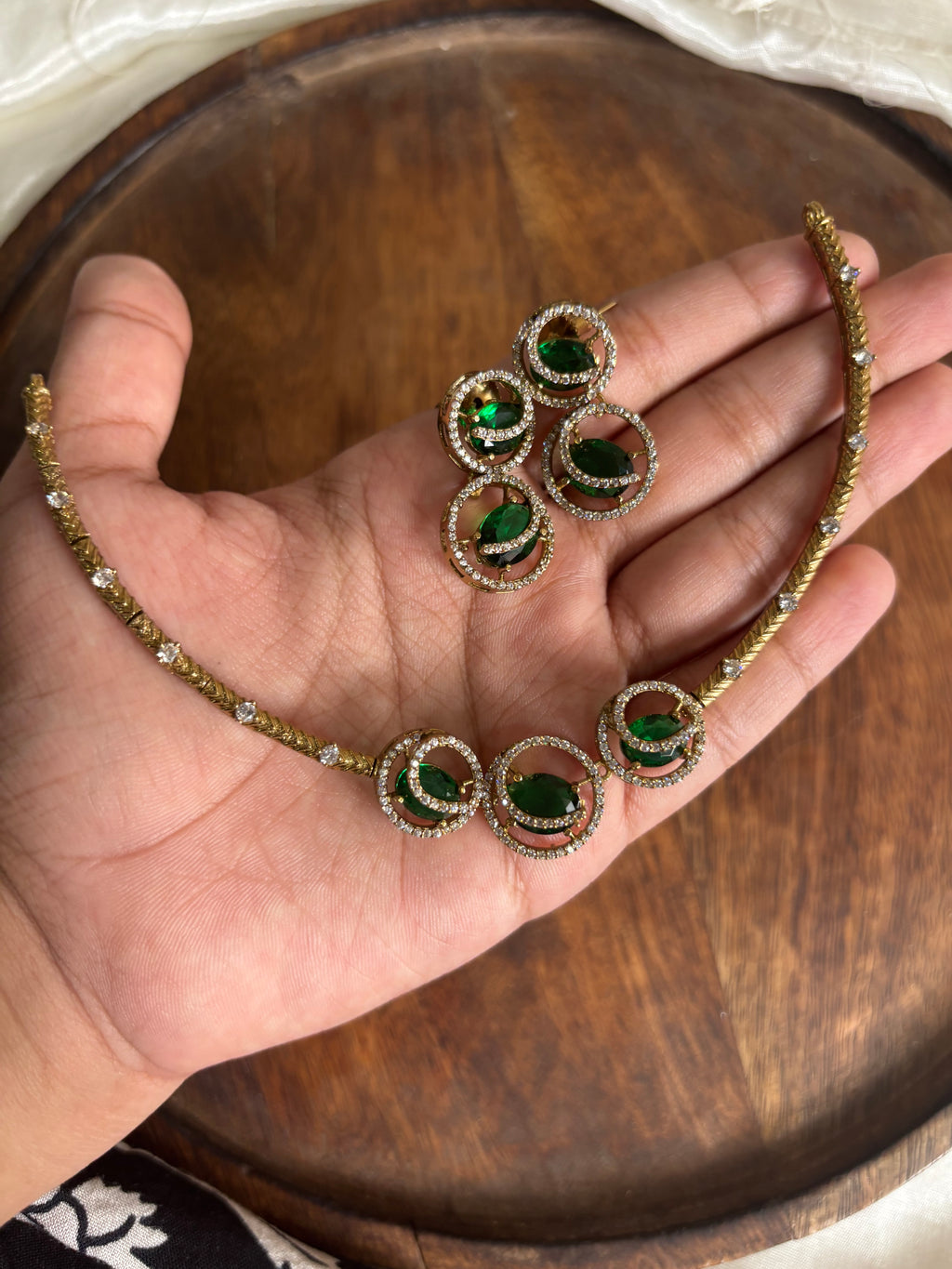 Circle stone ad set