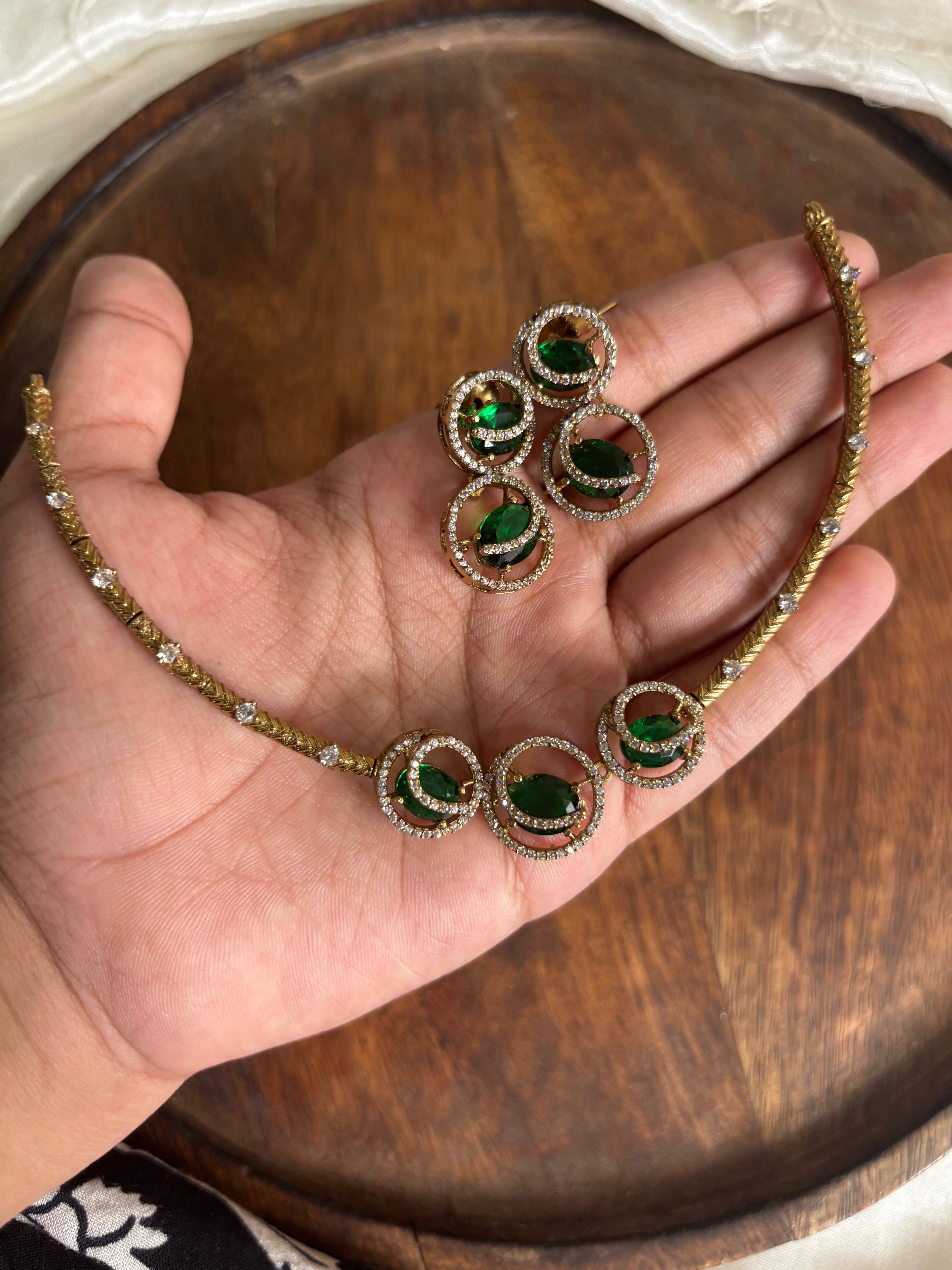Circle stone ad set