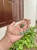 Oval stone choker