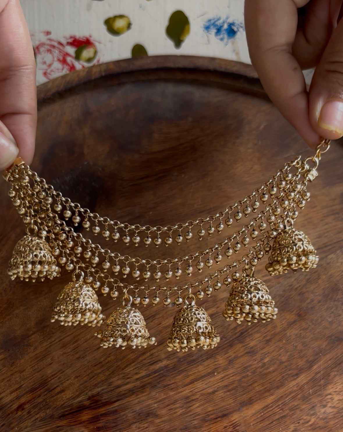Ishaani earchain