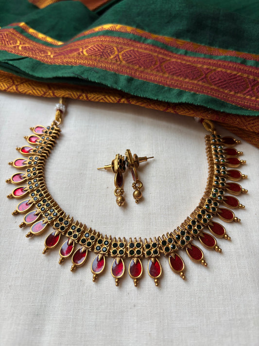 Traditional set