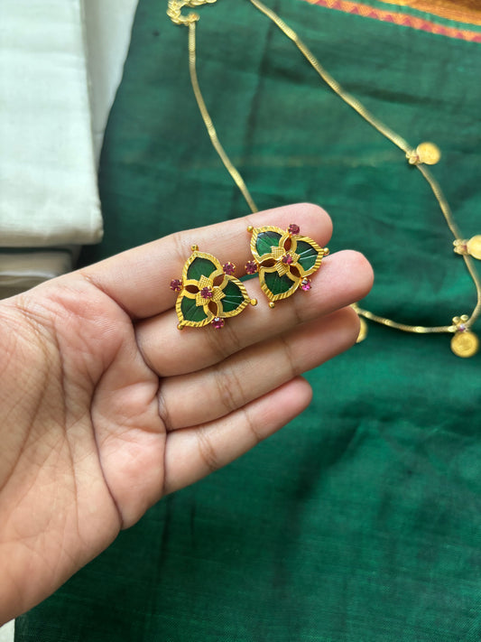 Palakka studs