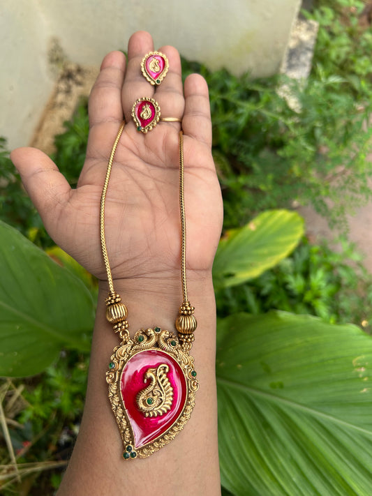 Peacock enamel chain