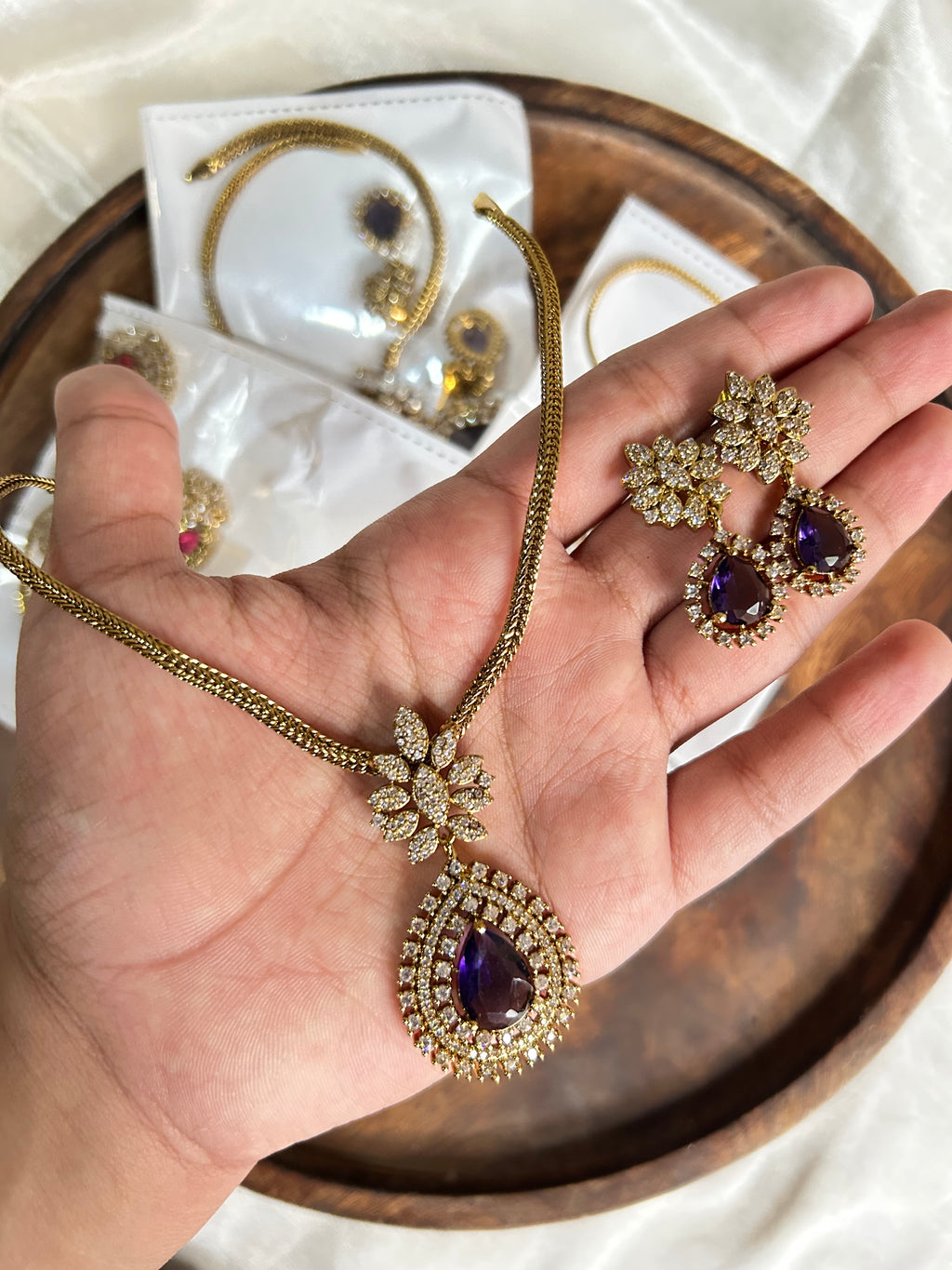 Floral ad necklace
