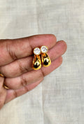 Stone hanging earrings