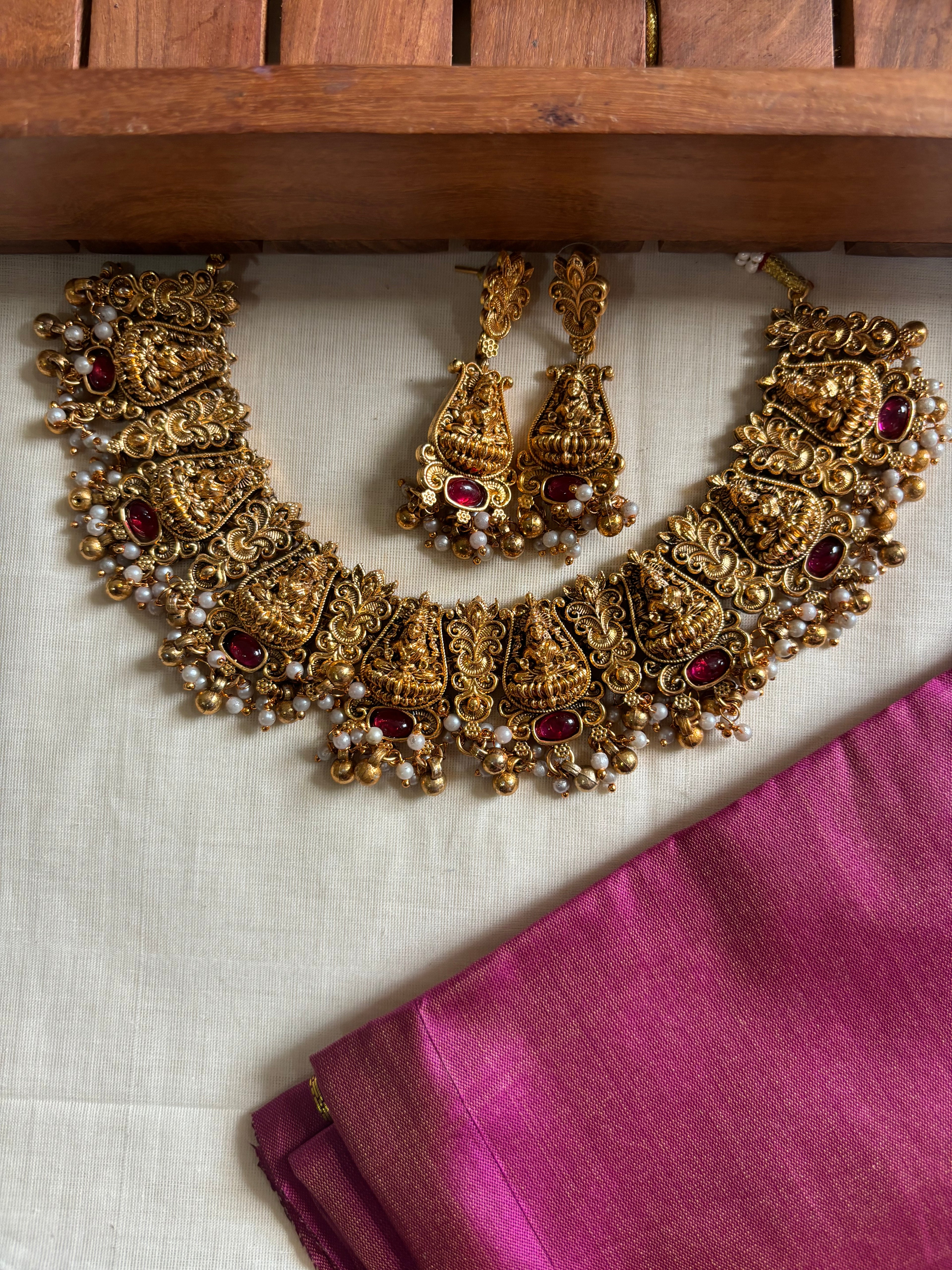 Bridal necklace