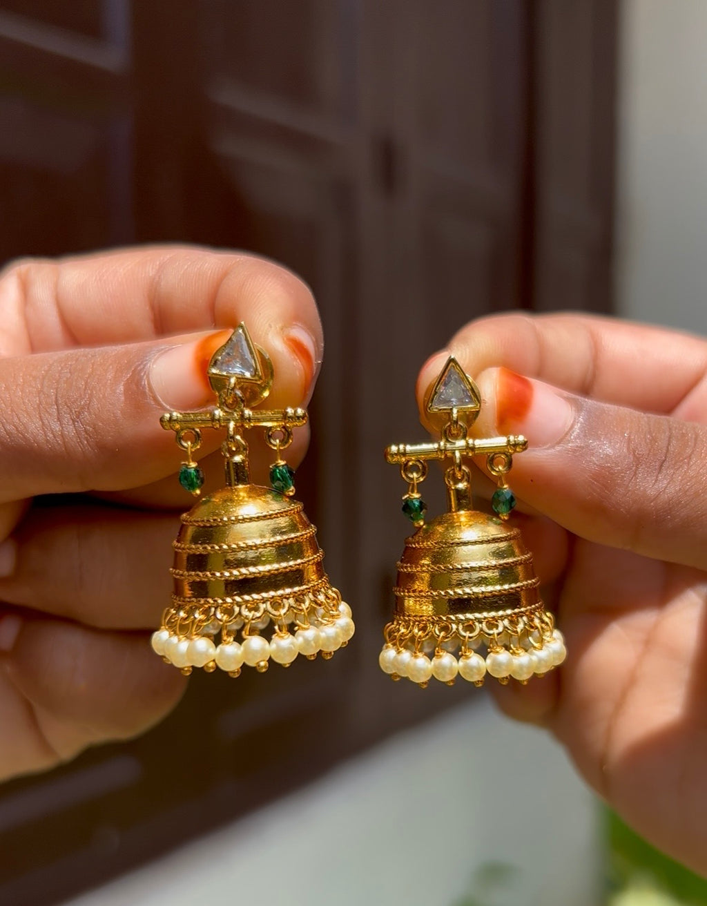 Flute jhumkas