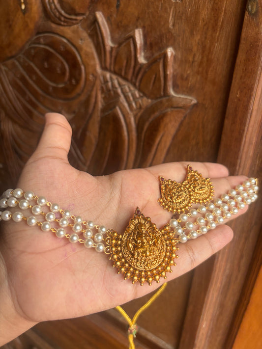 Lakshmi choker