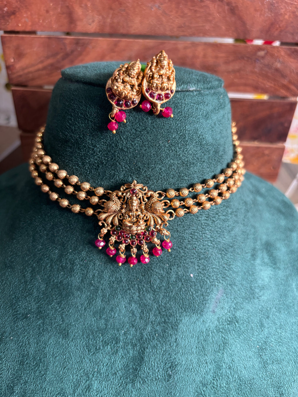 3 line chokers