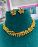 Ball necklace