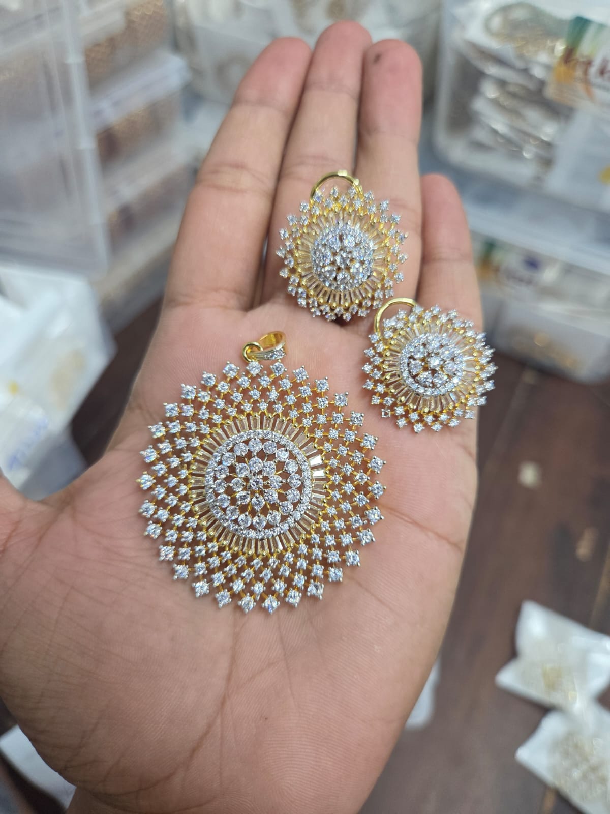 Diamond replica pendent
