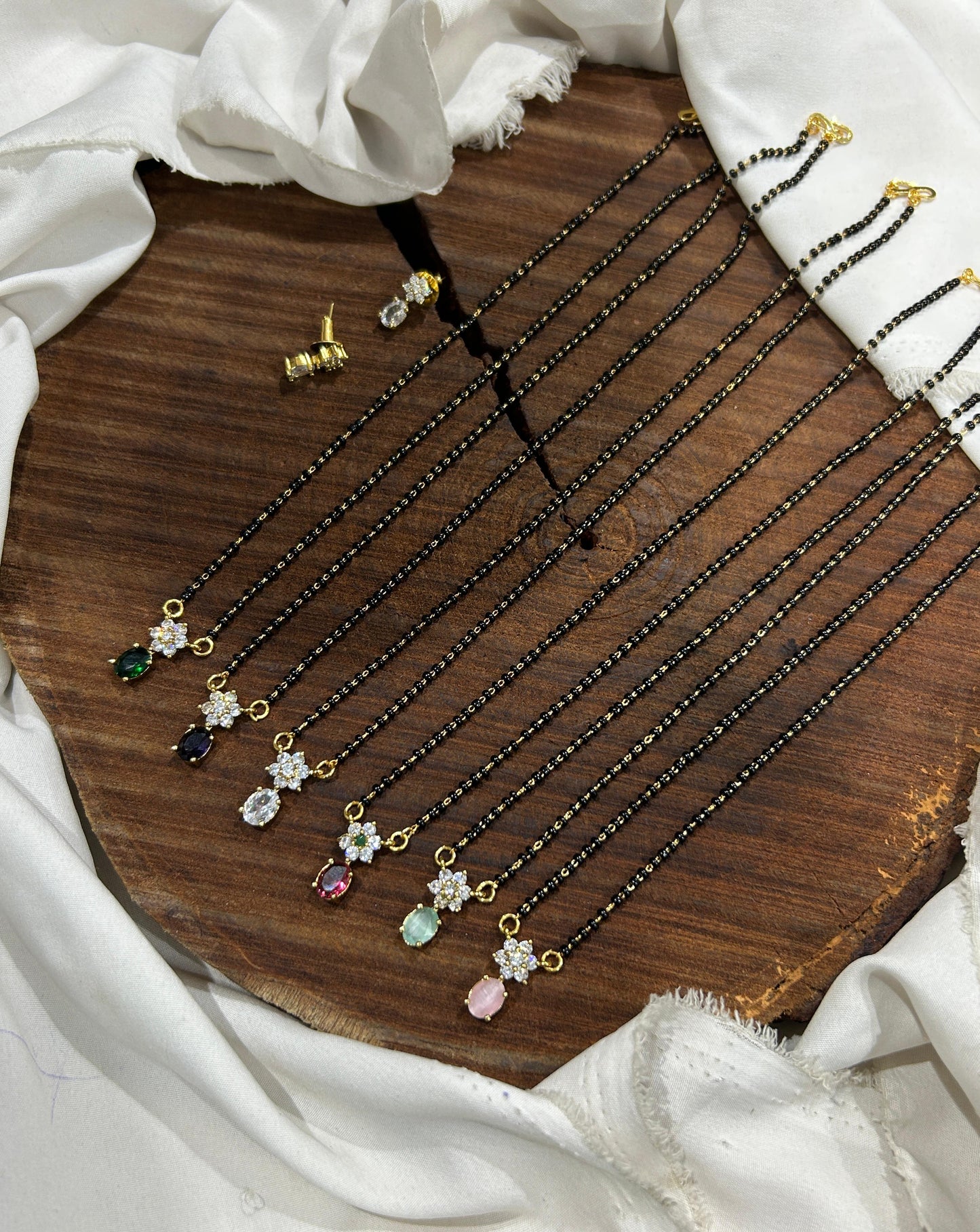 Ad floral mangalsutra